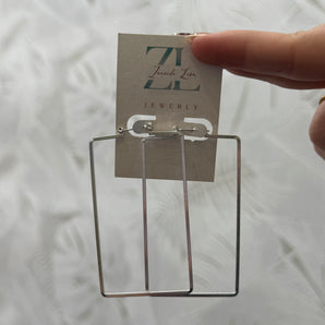 Ana Earrings / Brass