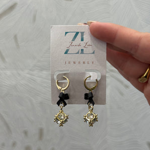 Neris Earrings / Brass