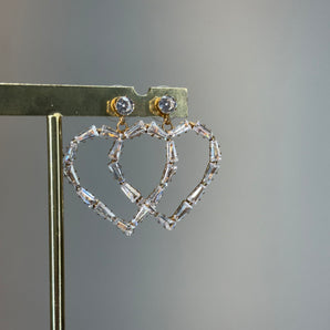 Aure Heart Earrings | Brass