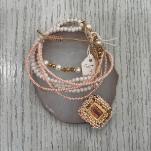 Virgen María Bracelet Set