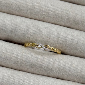 Dainty Infinity / 925 Sterling Silver