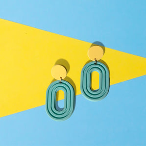 Mia Earring / Acrylic