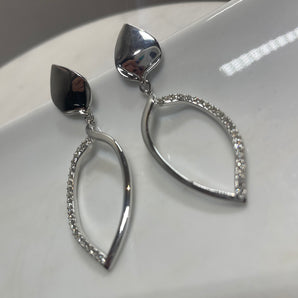 Nina Earring / Sterling Silver 925